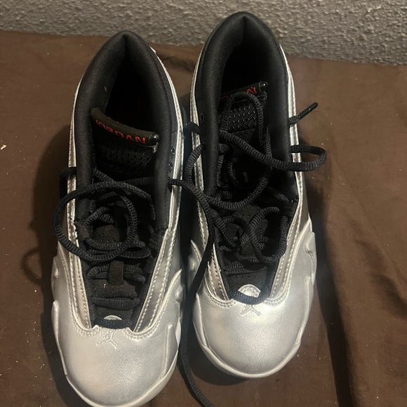 Jordan 14 Retro Metallic Silver fits kids size 5 Preowned - Picture 7 of 7